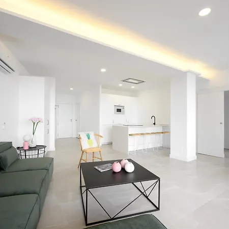 Luxury Oceanfront 3 Bedrooms & 2 Bath By 10tosea Fuengirola