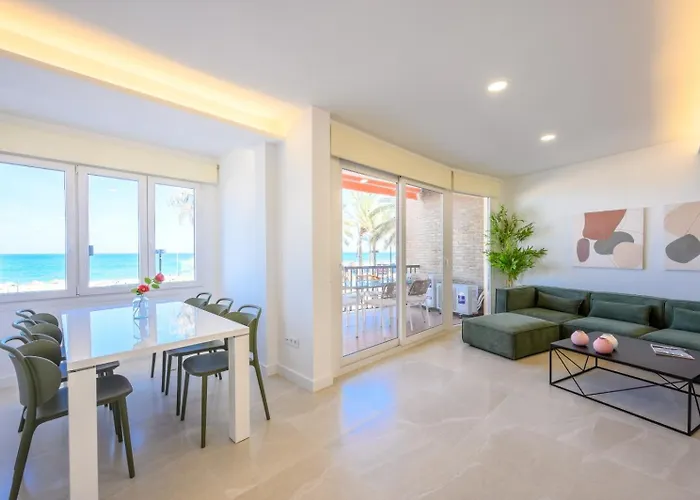 Luxury Oceanfront 3 Bedrooms & 2 Bath By 10tosea Fuengirola