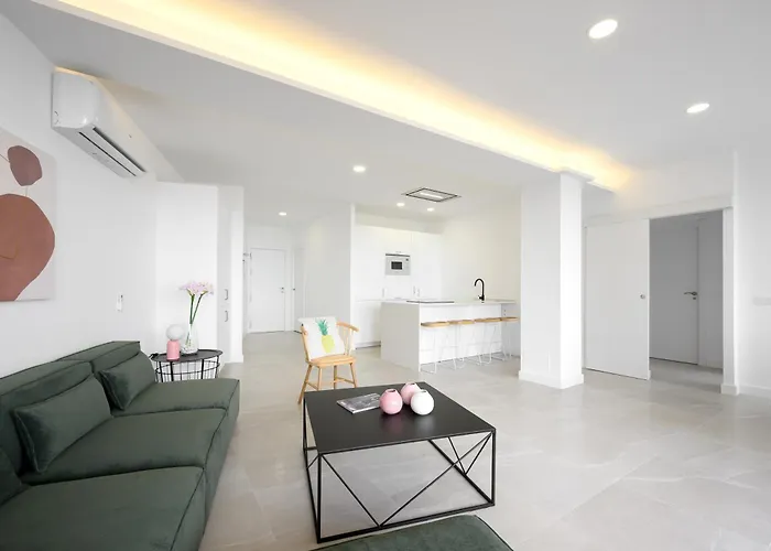 Luxury Oceanfront 3 Bedrooms & 2 Bath By 10tosea Фуэнхирола