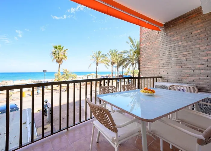 Апартаменты Luxury Oceanfront 3 Bedrooms & 2 Bath By 10tosea